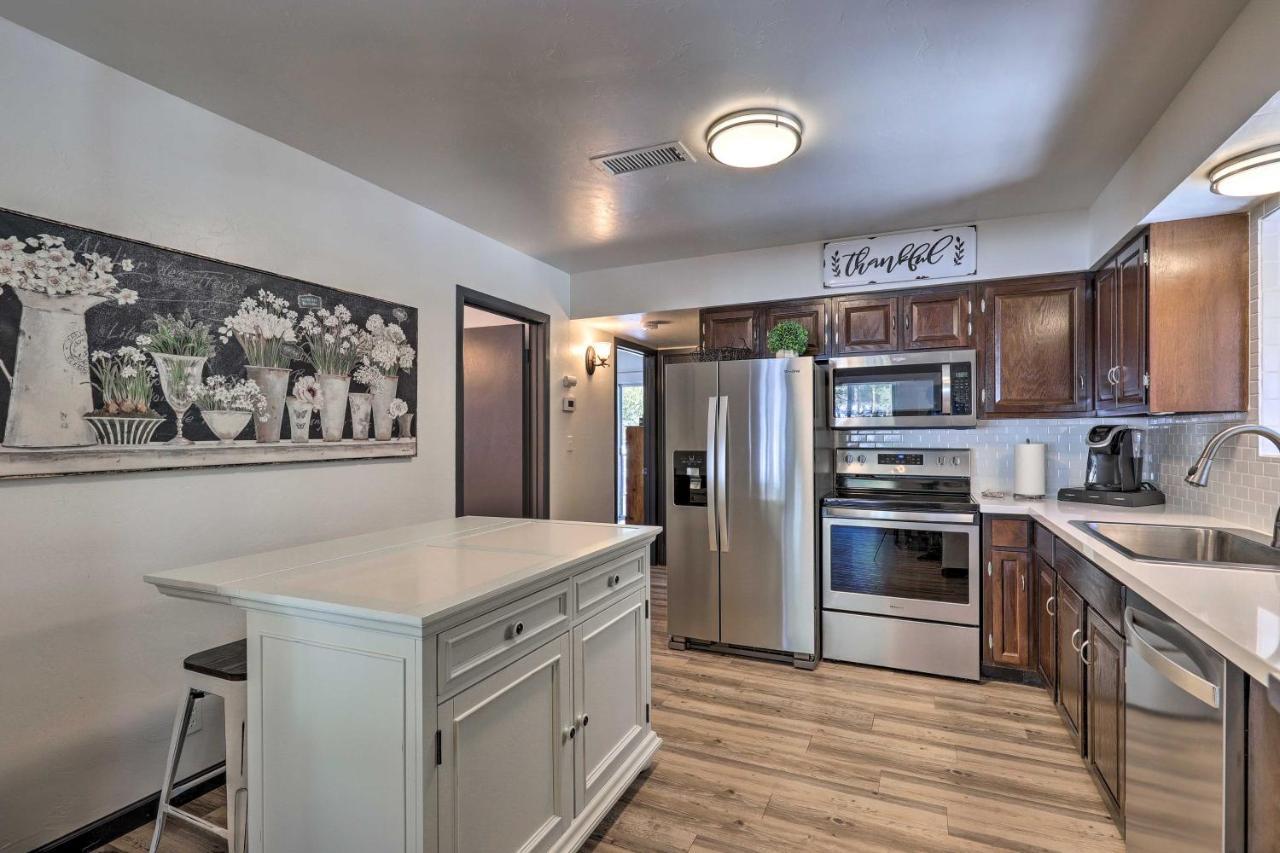 Rustic-Chic Prescott Cabin With Deck In Wooded Area! מראה חיצוני תמונה